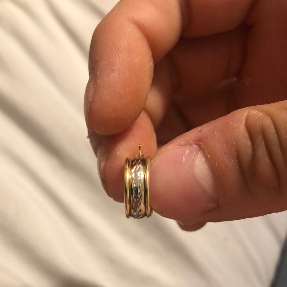 14k gold earrin